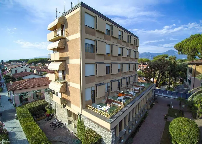 Battelli Only Adults Марина-ді-П'єтразанта