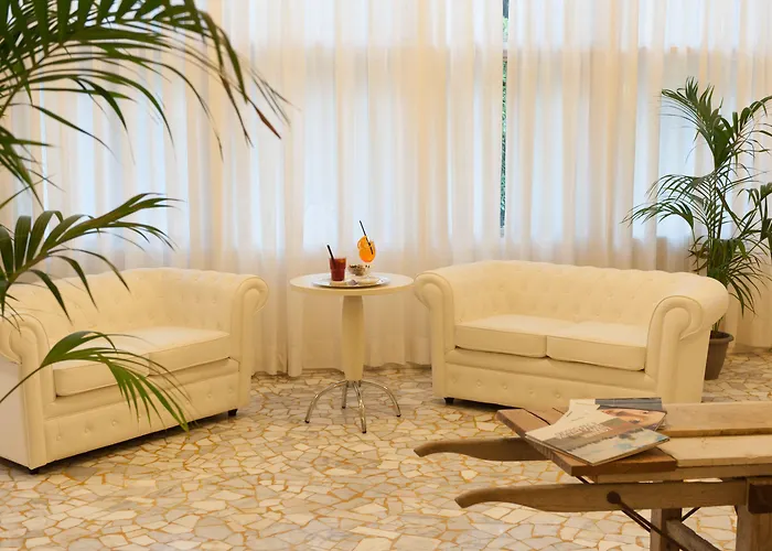 Battelli Only Adults 3* Марина-ді-П'єтразанта