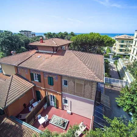 Battelli Only Adults 3*